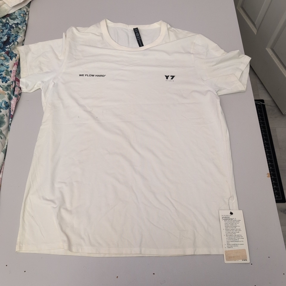 lululemon athletica Fundamental White Short Sleeve Tee